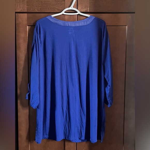 3 for $30. Plus size top - Picture 2 of 5